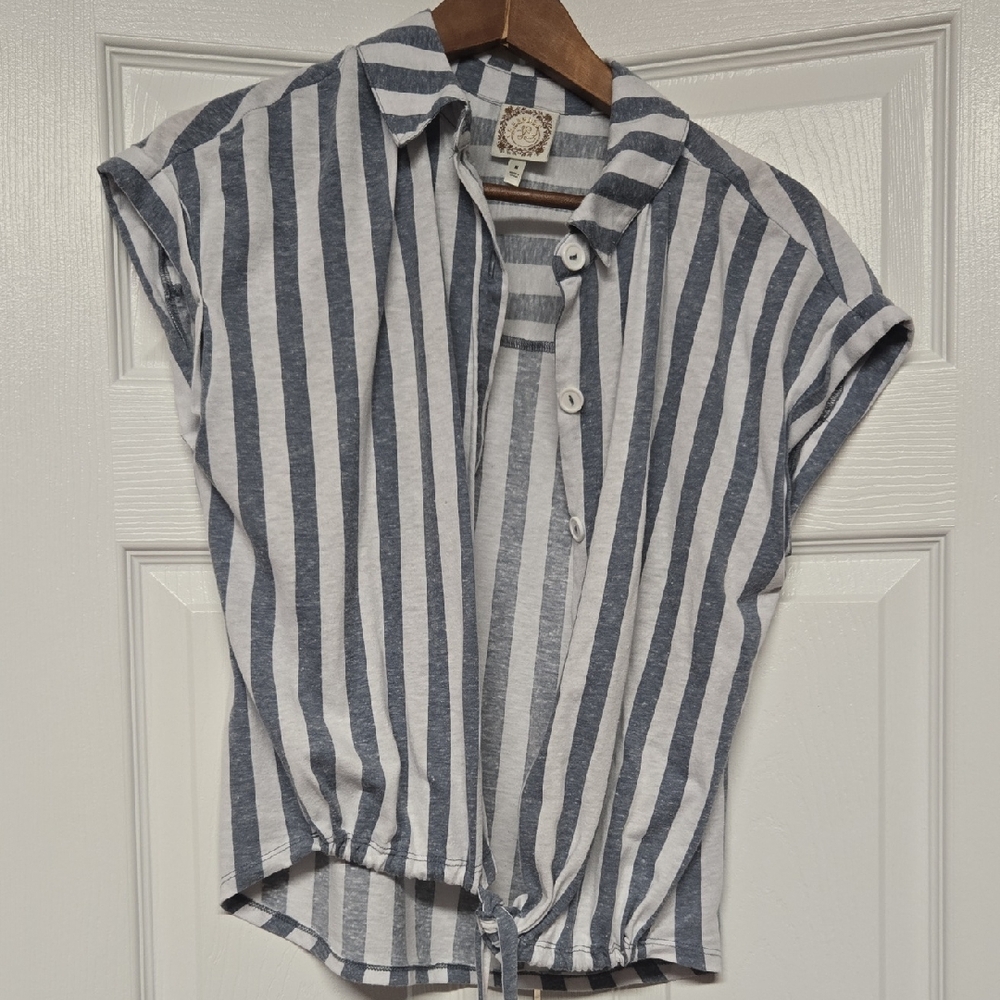 Striped Button-Front Tie-Hem Top in Navy and White